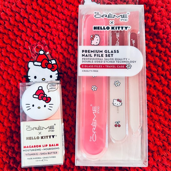 Hello Kitty holiday lip balm and flower nail file set - Picture 1 of 3